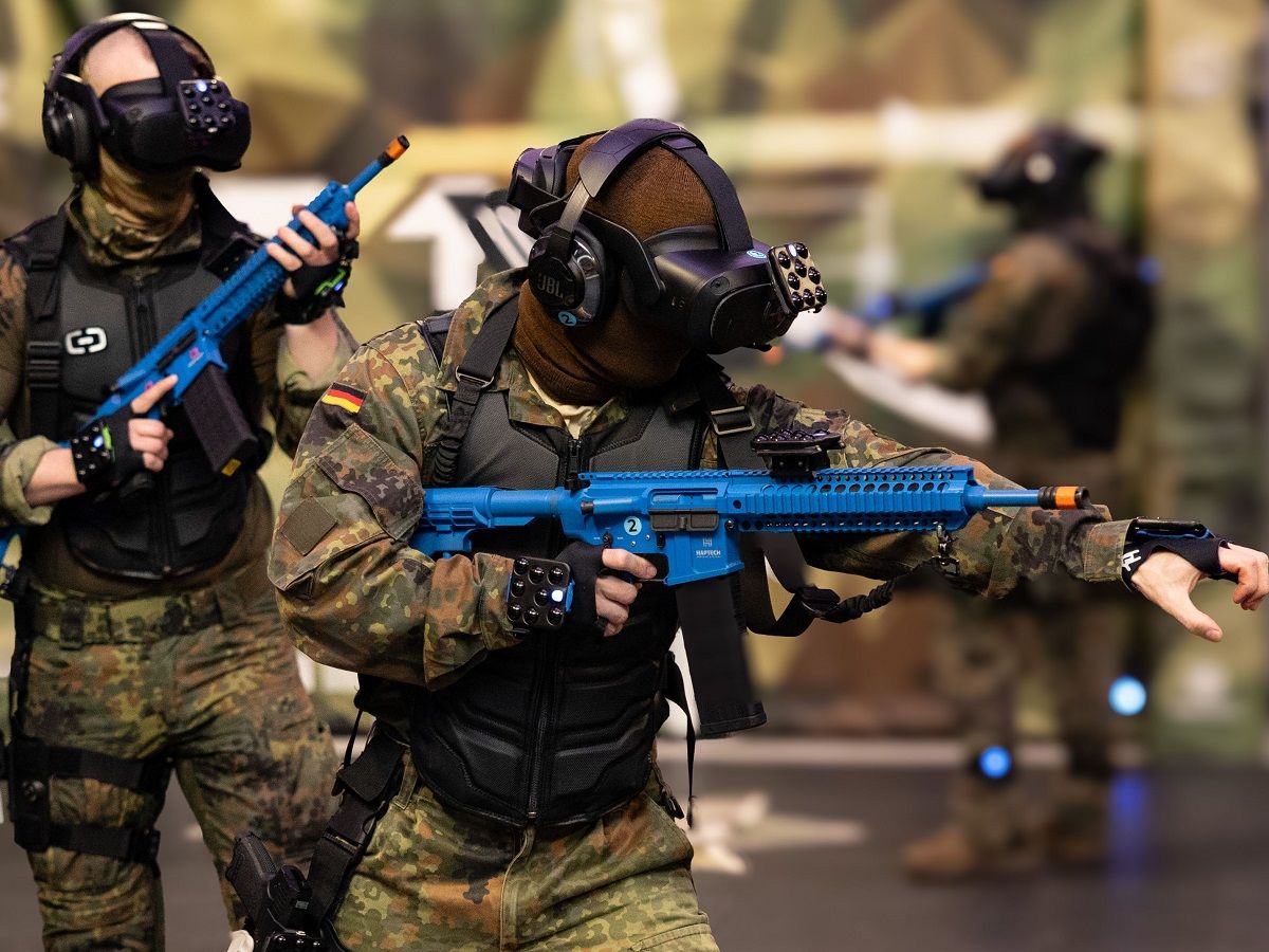 HOLOGATE Integrates AI into Military XR Training | Halldale Group