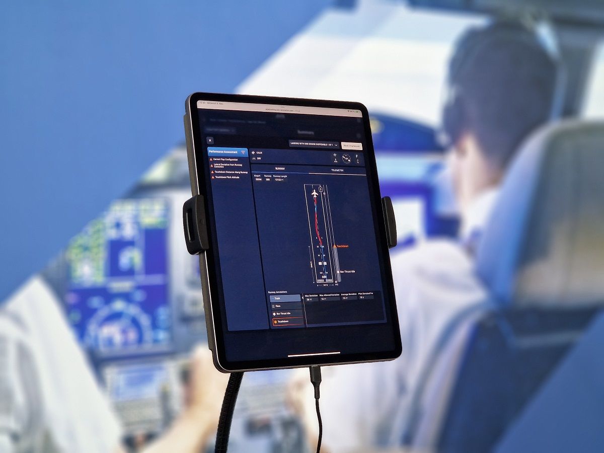 AXIS Introduces Automated AI Pilot Debriefing | Halldale Group