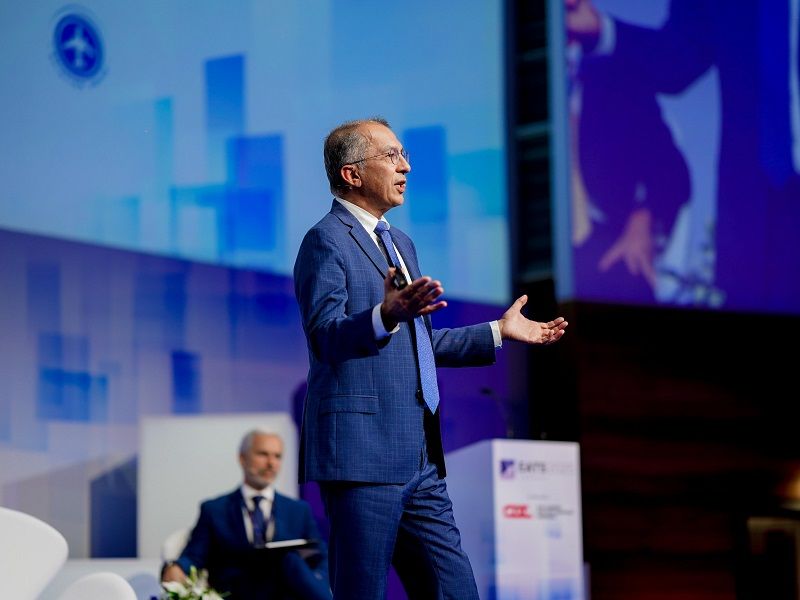 Global Survey Reveals Manual Flight Skills Crisis